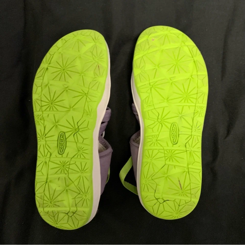 Keen Moxie Slip On Sandals Size 3 - Picture 2 of 3